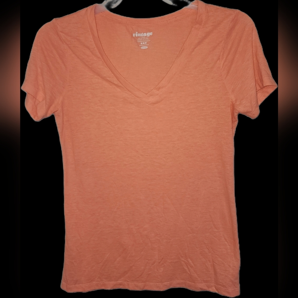 Old Navy Vneck Basic T shirt